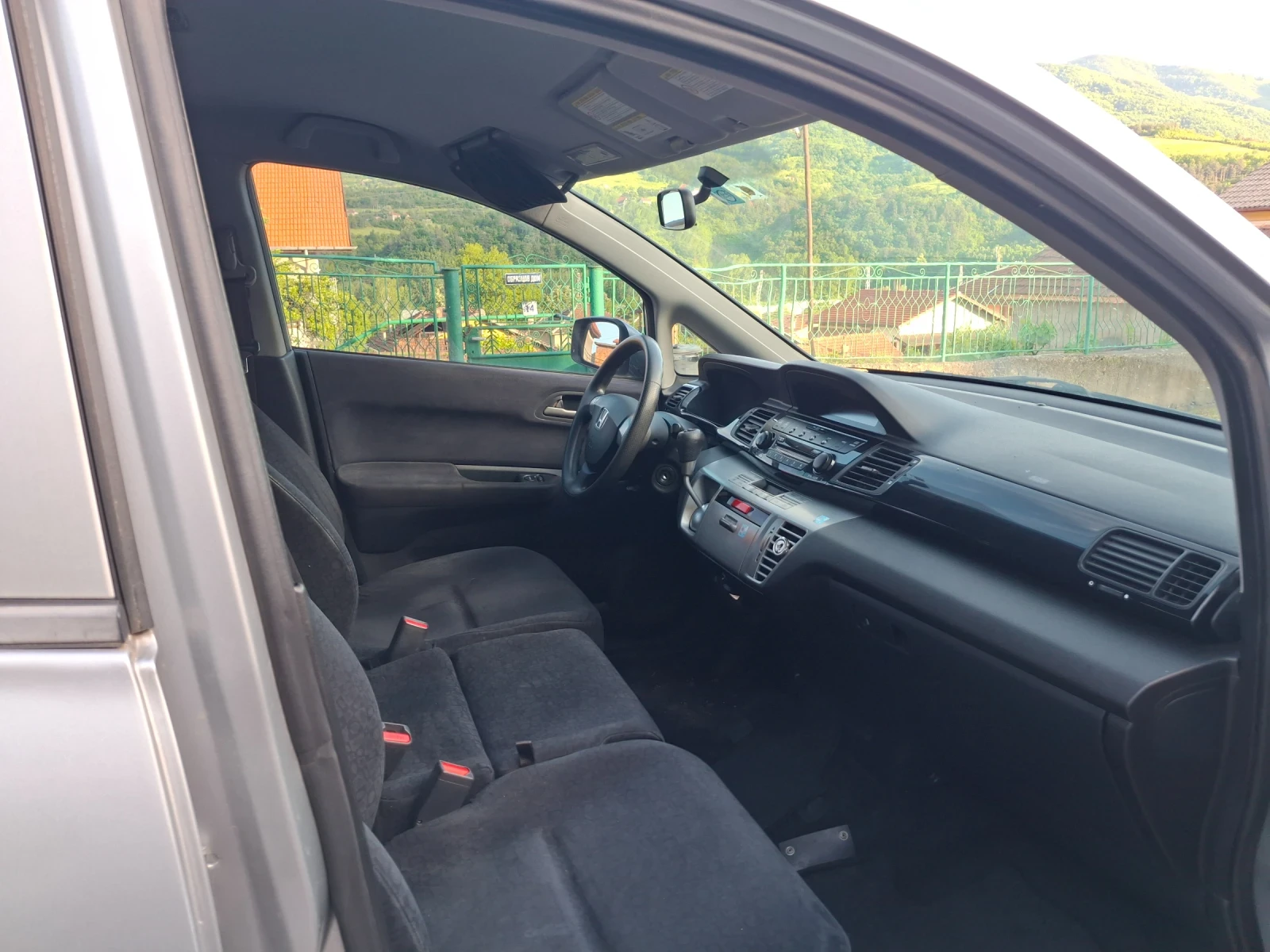 Honda Fr-v 1.7gaz.klim5+ 1mesta, снимка 7 - Автомобили и джипове - 55086675