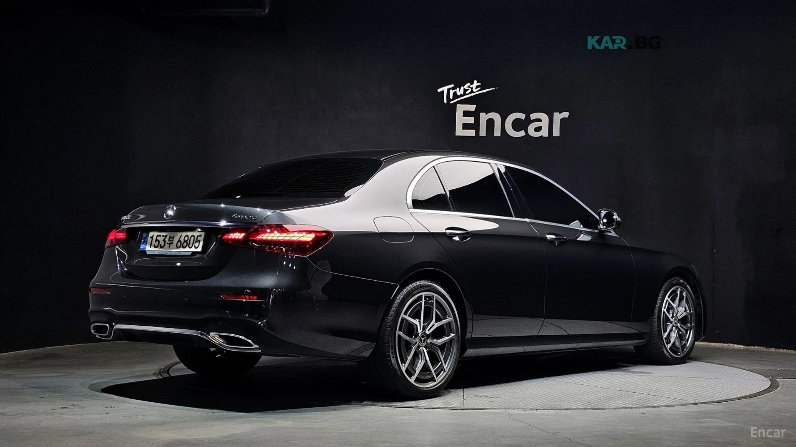 Mercedes-Benz E 220 D AMG-Line 4MATIC Автокредит Цена до България, снимка 2 - Автомобили и джипове - 55191500