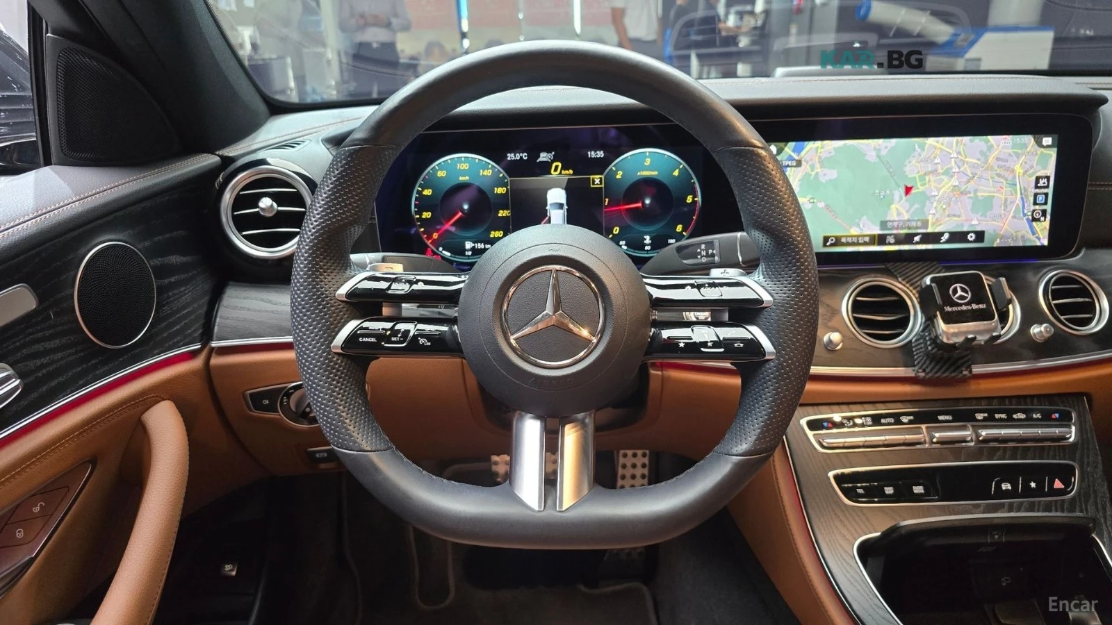 Mercedes-Benz E 220 D AMG-Line 4MATIC Автокредит Цена до България, снимка 7 - Автомобили и джипове - 55191500