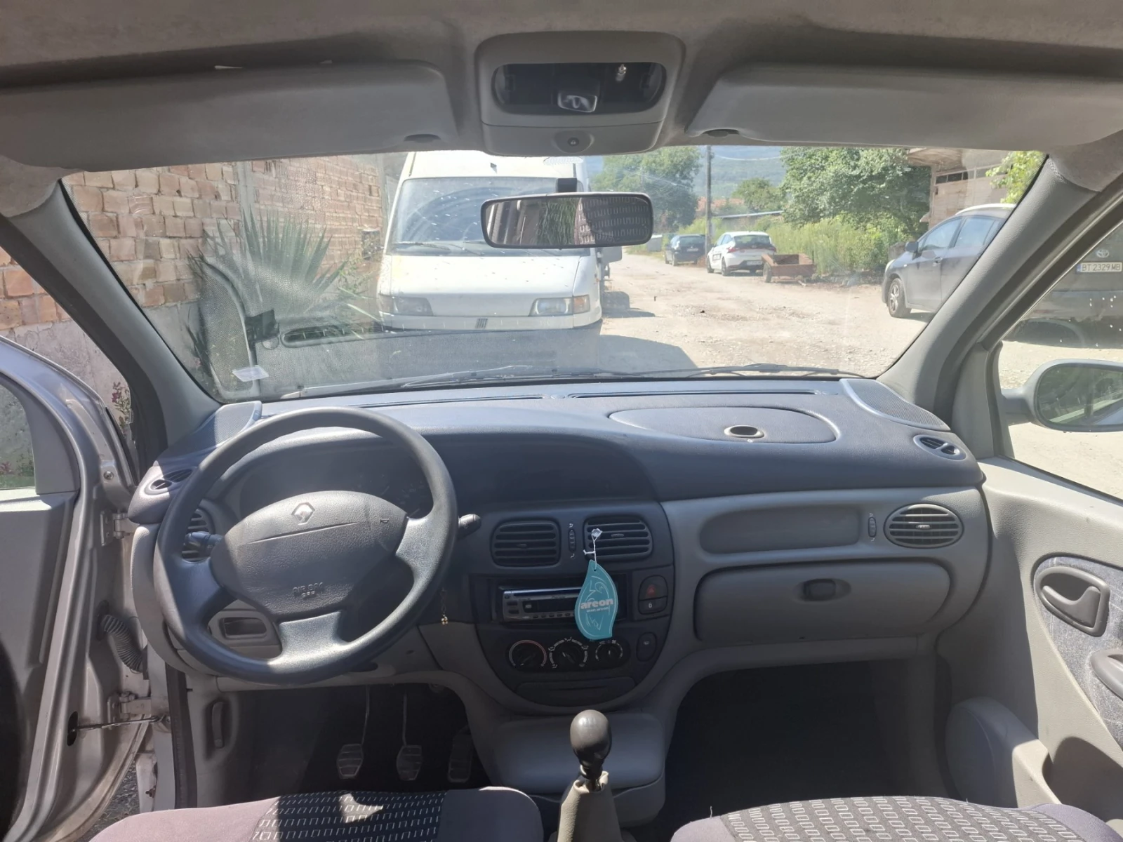 Renault Scenic няма, снимка 12 - Автомобили и джипове - 55584763