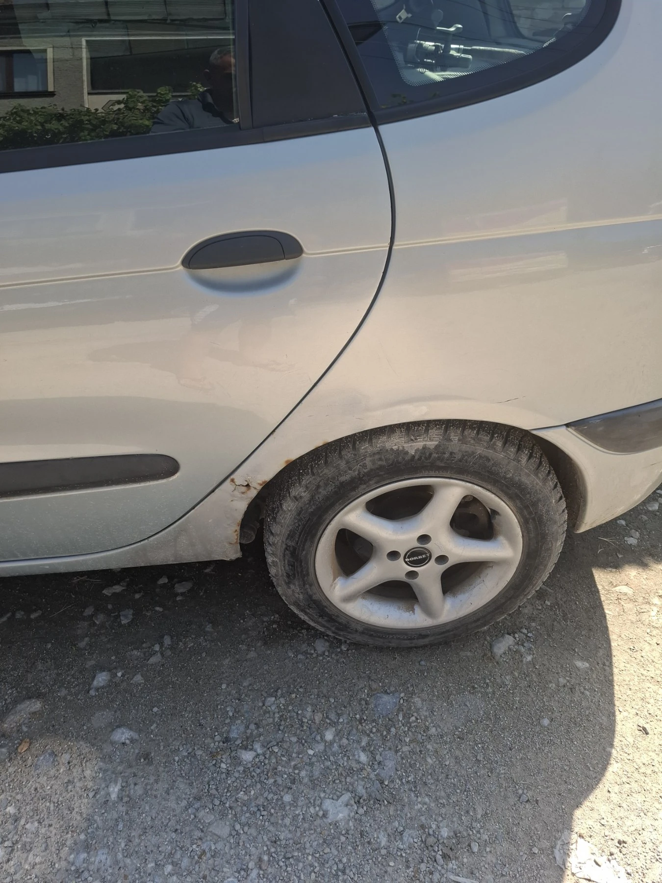 Renault Scenic няма, снимка 4 - Автомобили и джипове - 55584763