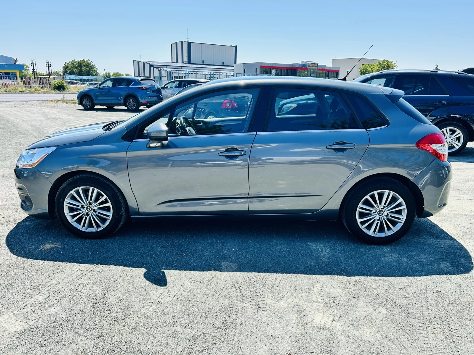Citroen C4 1.6i* Automat* Navi* Pano* Tempomat, снимка 2 - Автомобили и джипове - 55791262