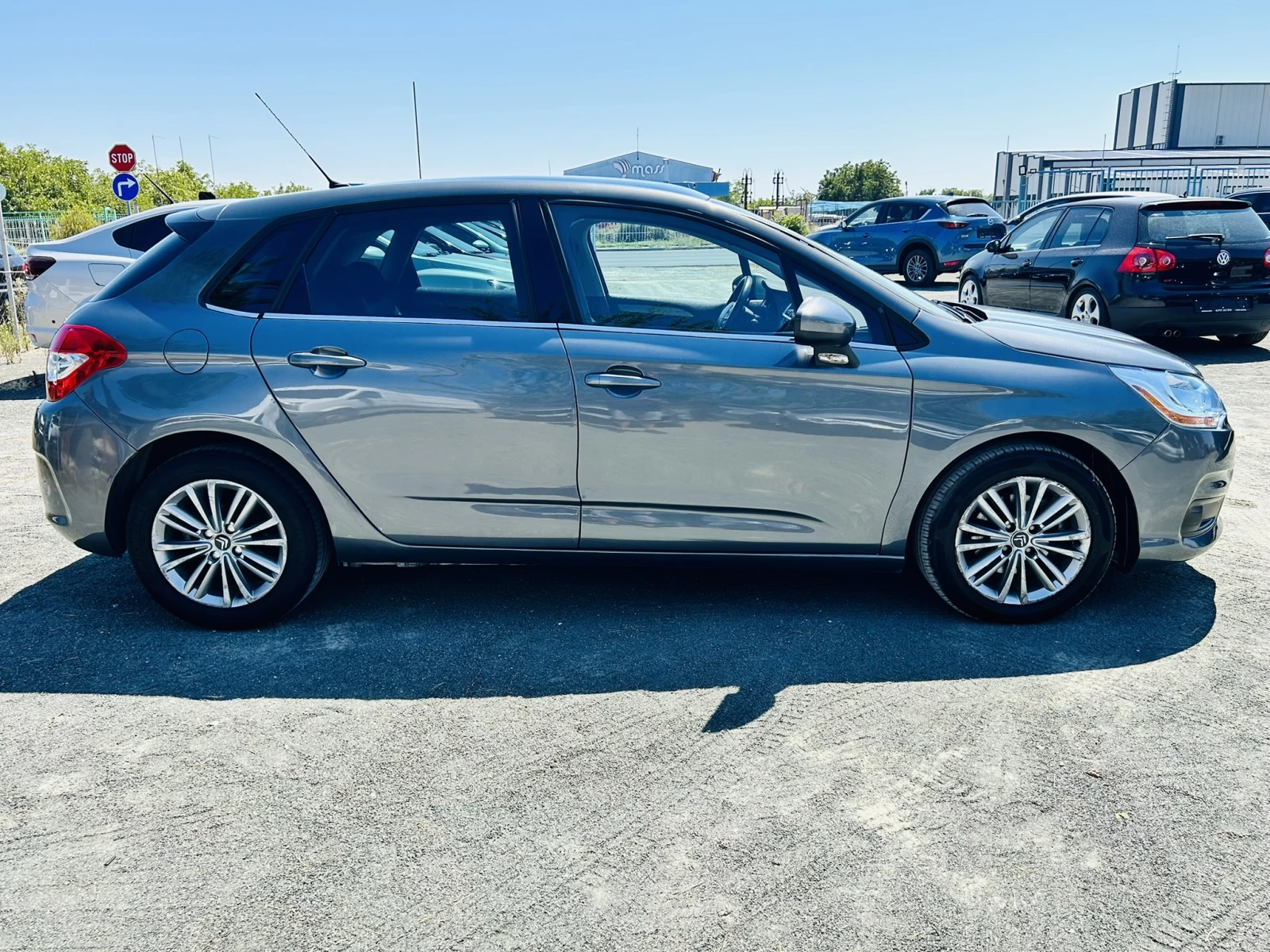 Citroen C4 1.6i* Automat* Navi* Pano* Tempomat, снимка 6 - Автомобили и джипове - 55791262