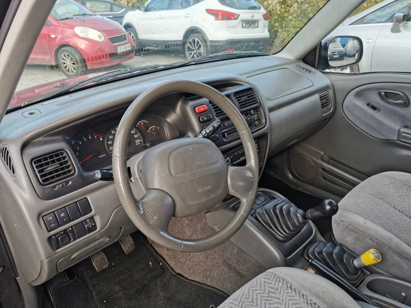 Suzuki Grand vitara 1.6i, снимка 7 - Автомобили и джипове - 42729883