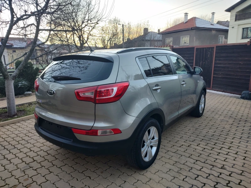 Kia Sportage 1.6-122 000км., снимка 4 - Автомобили и джипове - 48101650