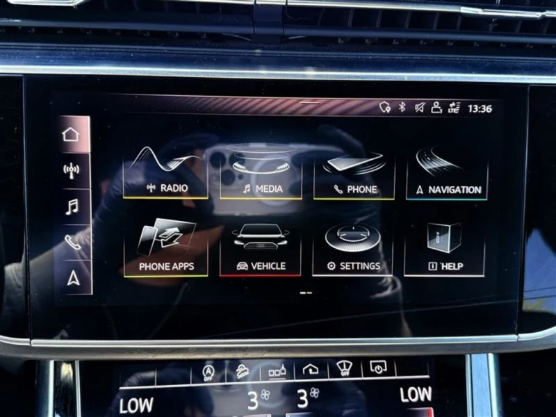 Audi Q8 QUATTRO * MATRIX * ОБДУХВАНЕ * CAMERA * CARPLAY, снимка 14 - Автомобили и джипове - 52000925