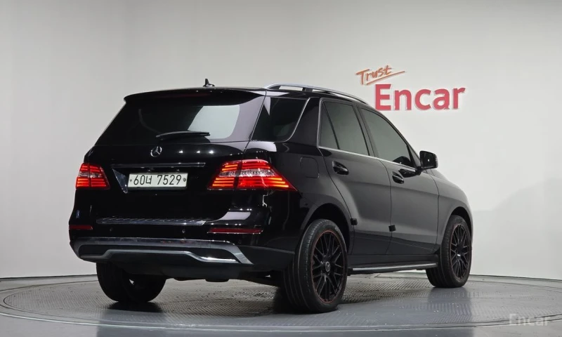Mercedes-Benz ML 350, снимка 2 - Автомобили и джипове - 52907321