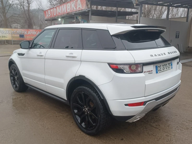 Land Rover Range Rover Evoque 2.2TDi/AUTOMATIC/150K.C./NAVi/KAMERA, снимка 4 - Автомобили и джипове - 53148072