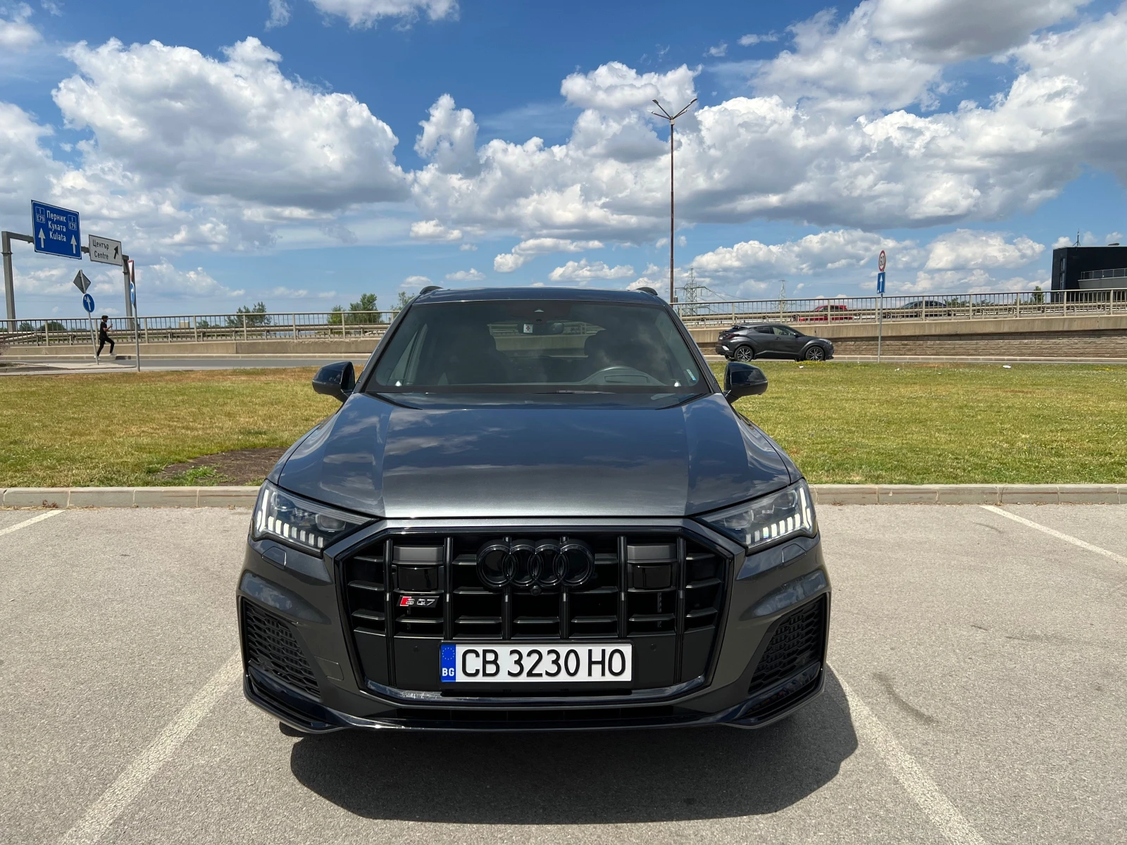 Audi SQ7 Prestige 4.0 TFSI Matrix Вакуум 7 Местен - изображение 5