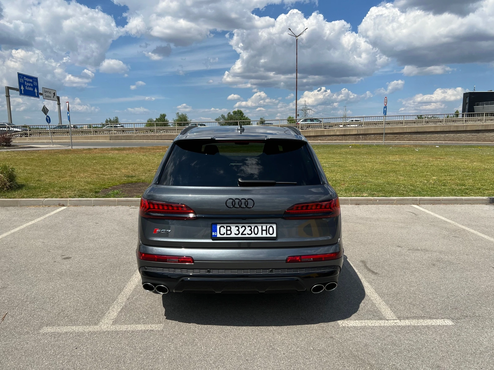 Audi SQ7 Prestige 4.0 TFSI Matrix Вакуум 7 Местен - изображение 7