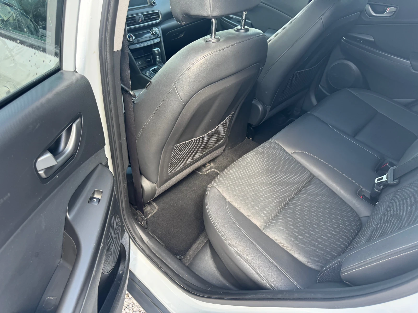 Hyundai Kona 1.6CRDI / 136 ps / FULL EXTRI / 117 хил км / 2019г - изображение 8