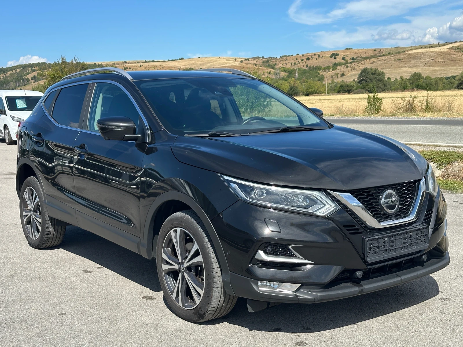 Nissan Qashqai 1.7 automatic 4x4 - изображение 2