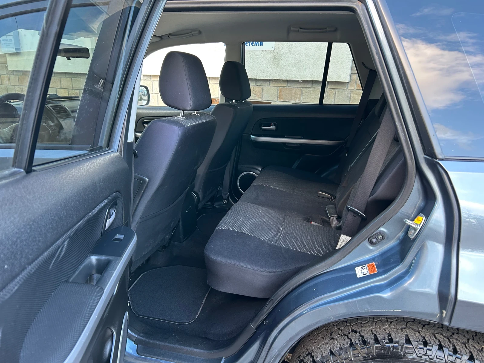 Suzuki Grand vitara 2.0i 140�.�. 4x4 ���� | Mobile.bg � ����������� 11