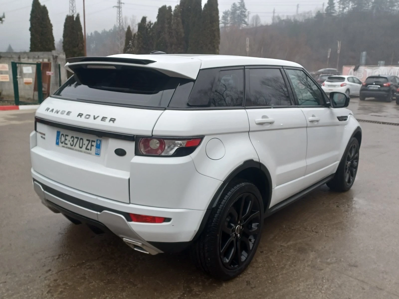 Land Rover Range Rover Evoque 2.2TDi/AUTOMATIC/150K.C./NAVi/KAMERA - изображение 3