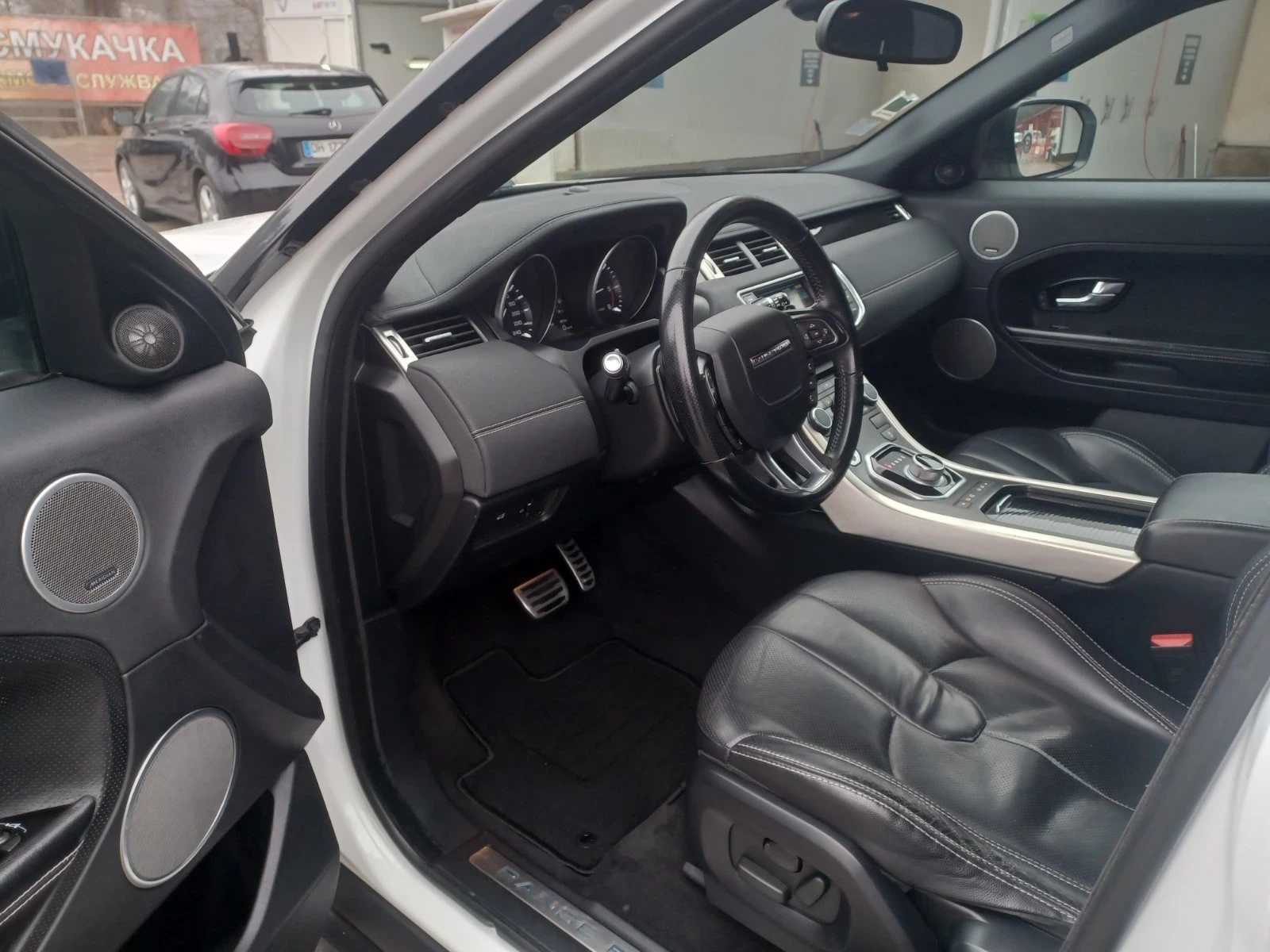 Land Rover Range Rover Evoque 2.2TDi/AUTOMATIC/150K.C./NAVi/KAMERA - изображение 9