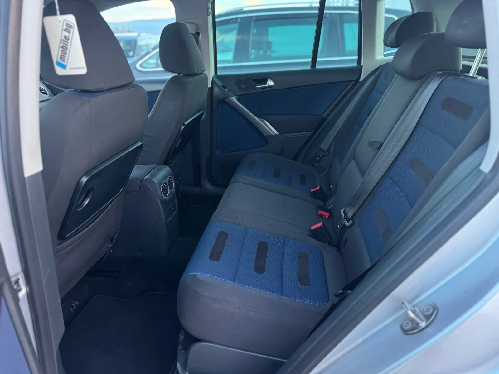 VW Tiguan 2.0TDI 4x4 , снимка 11 - Автомобили и джипове - 53769223