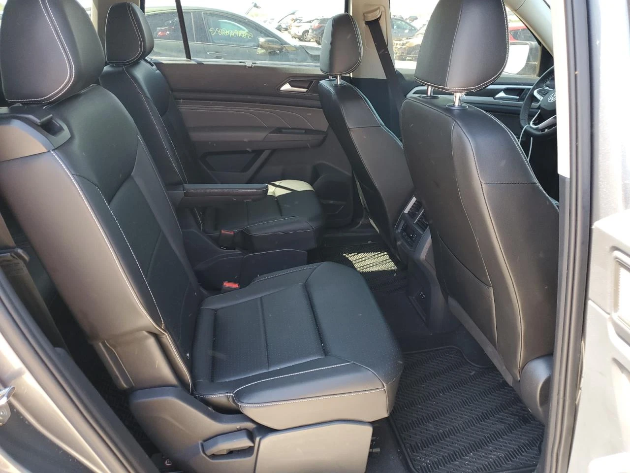 VW Atlas SE, снимка 8 - Автомобили и джипове - 53836438