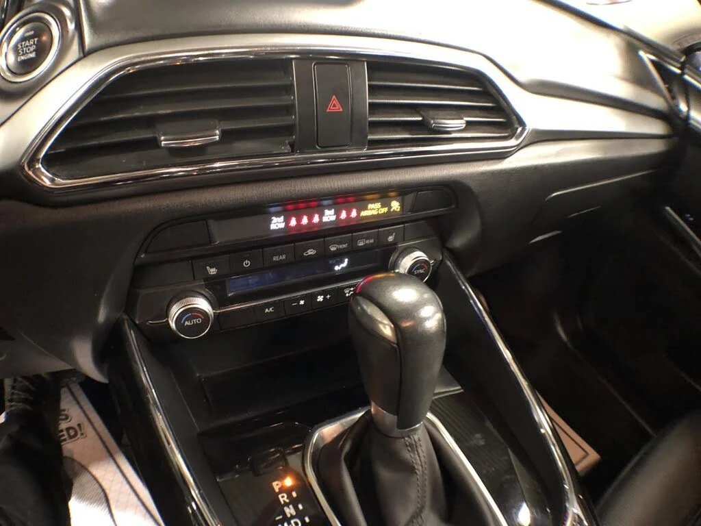 Mazda CX-9 GS* AWD* АвтоКредит* (ЦЕНА ДО БГ), снимка 12 - Автомобили и джипове - 54156109