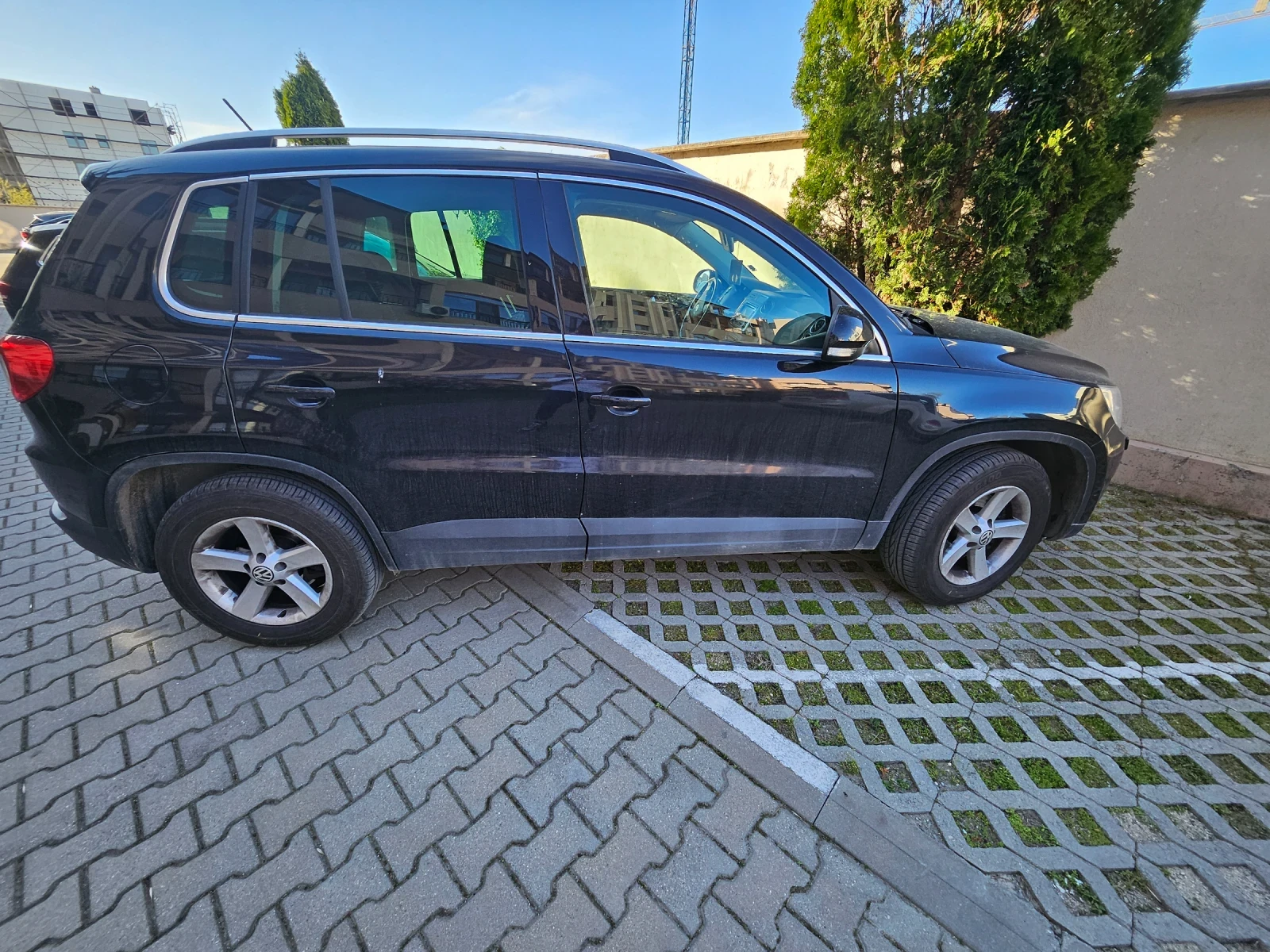 VW Tiguan, снимка 3 - Автомобили и джипове - 54783620