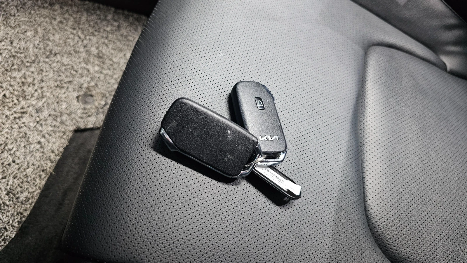 Kia Sportage 1.6 Hybrid* Prestige 4x4* ПОДГРЕВ* ОБДУХВАНЕ* , снимка 15 - Автомобили и джипове - 55302164