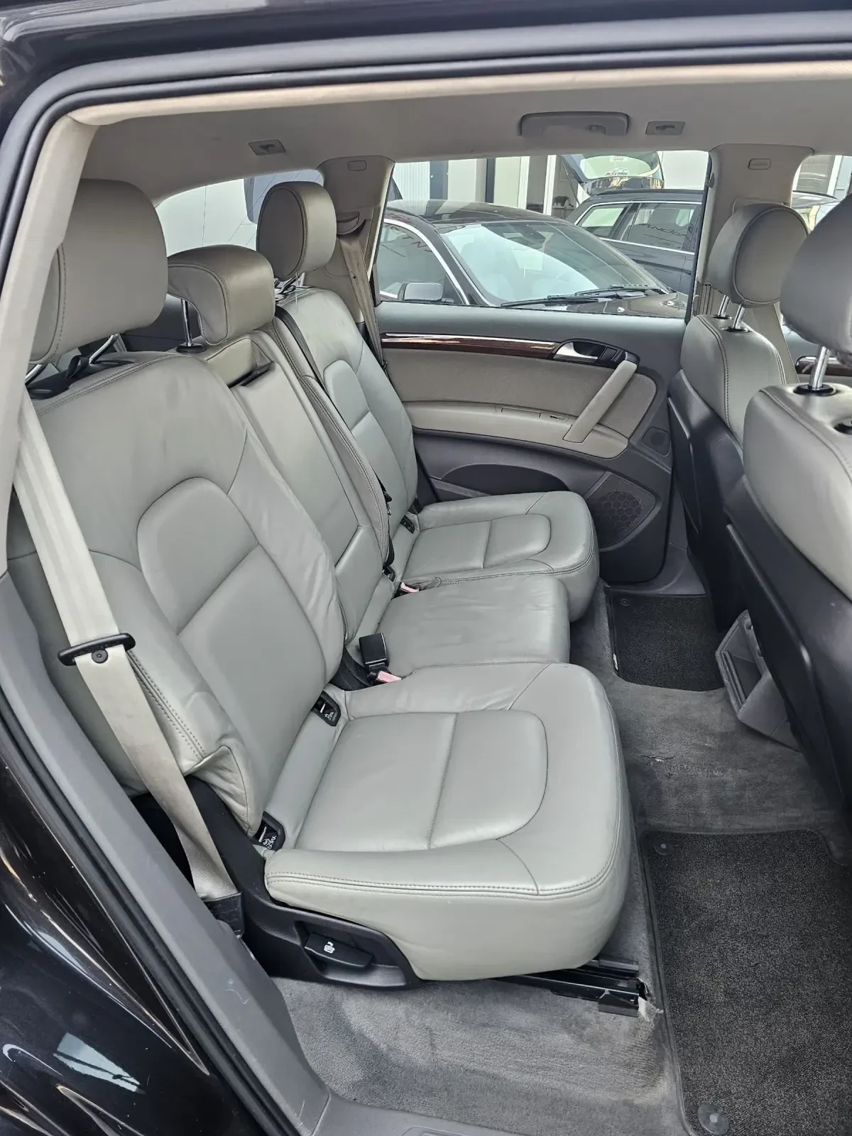 Audi Q7 3Tdi 7-места, снимка 9 - Автомобили и джипове - 55922492