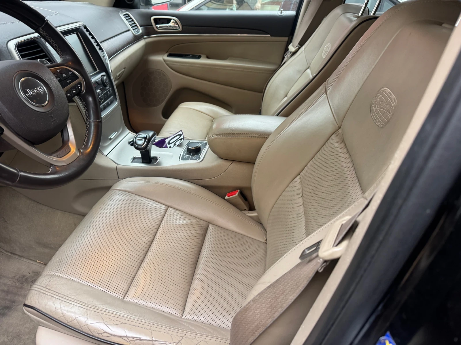 Jeep Grand cherokee 3.0 OVERLAND, снимка 4 - Автомобили и джипове - 56221350