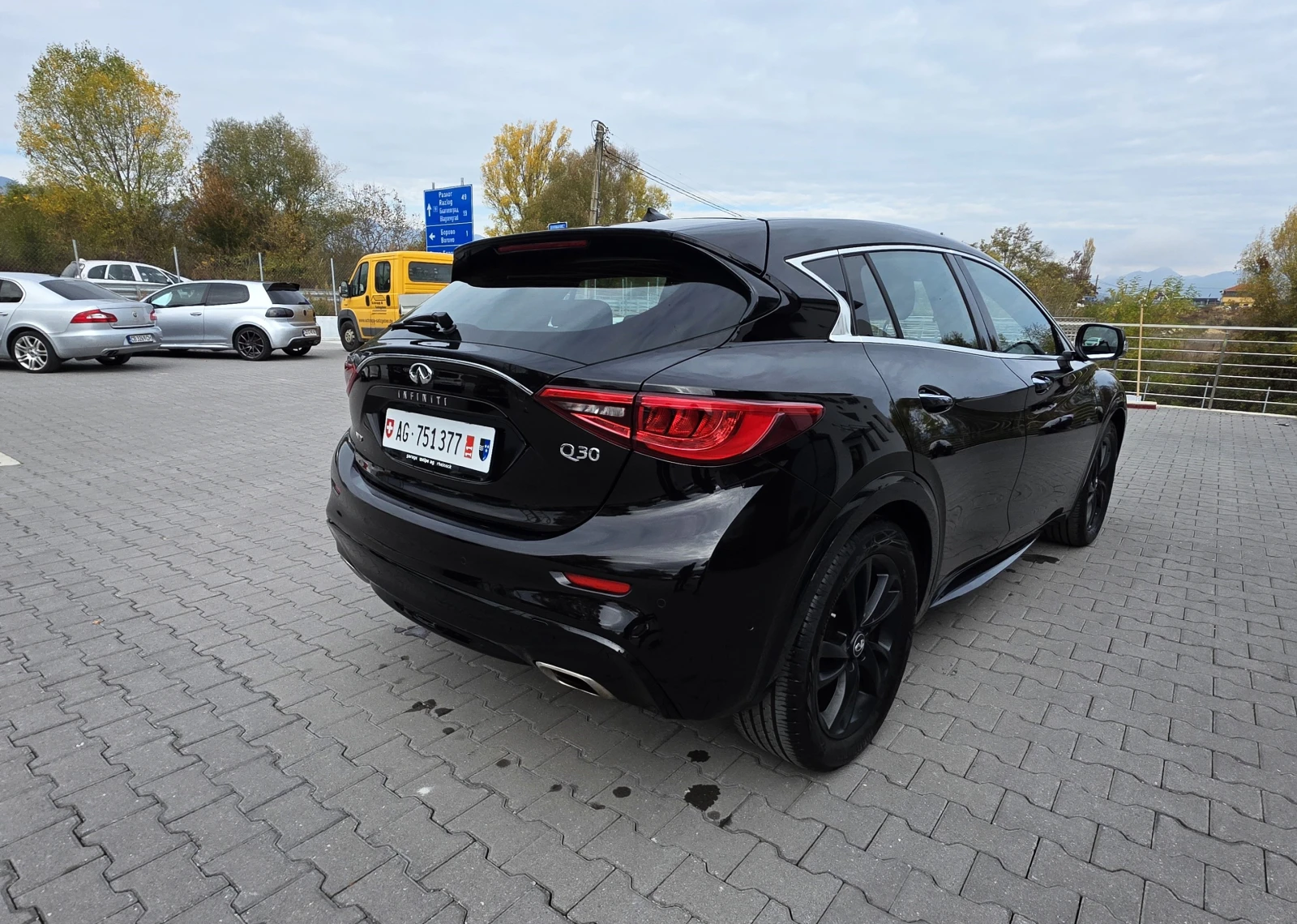 Infiniti Q30 ЛИЗИНГ AWD, снимка 5 - Автомобили и джипове - 56652533