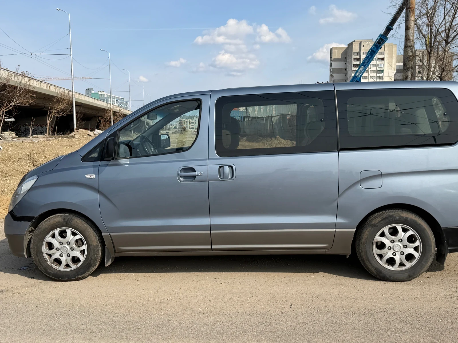 Hyundai H1 7+ 1, снимка 3 - Бусове и автобуси - 53756262