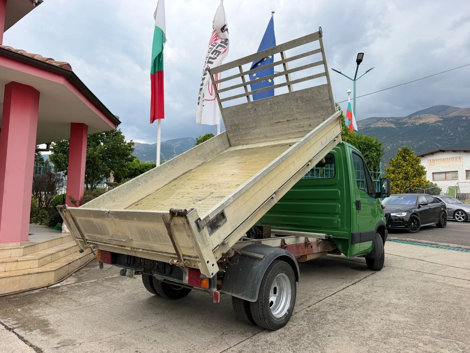 Iveco Daily 2.8HPT* 35C13* Тристранен самосвал* 3.20 метра кош, снимка 10 - Бусове и автобуси - 55654440