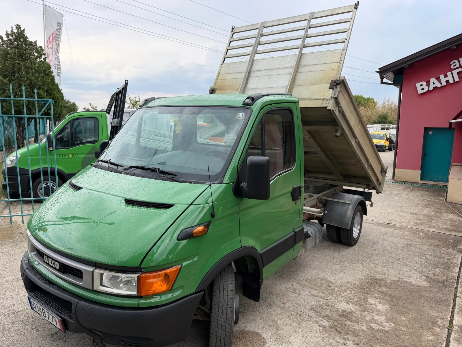 Iveco Daily 2.8HPT* 35C13* Тристранен самосвал* 3.20 метра кош, снимка 2 - Бусове и автобуси - 55654440