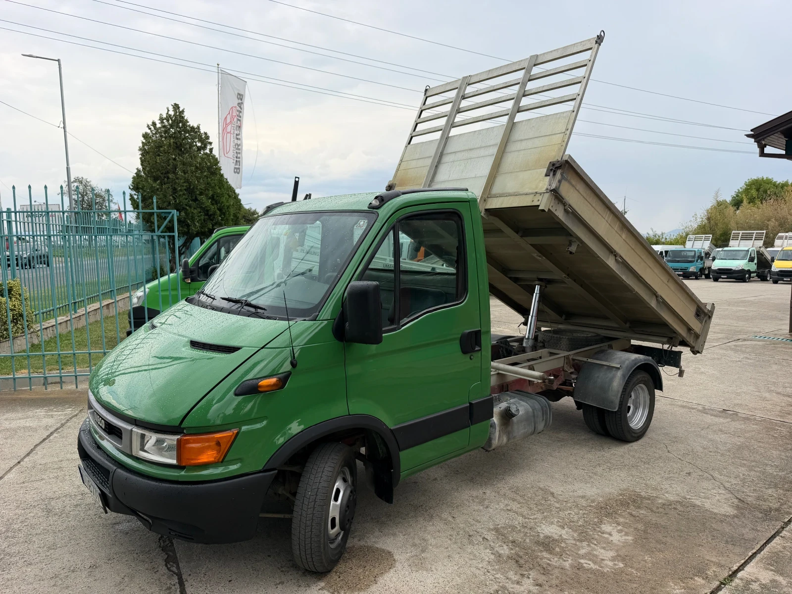 Iveco Daily 2.8HPT* 35C13* Тристранен самосвал* 3.20 метра кош, снимка 3 - Бусове и автобуси - 55654440