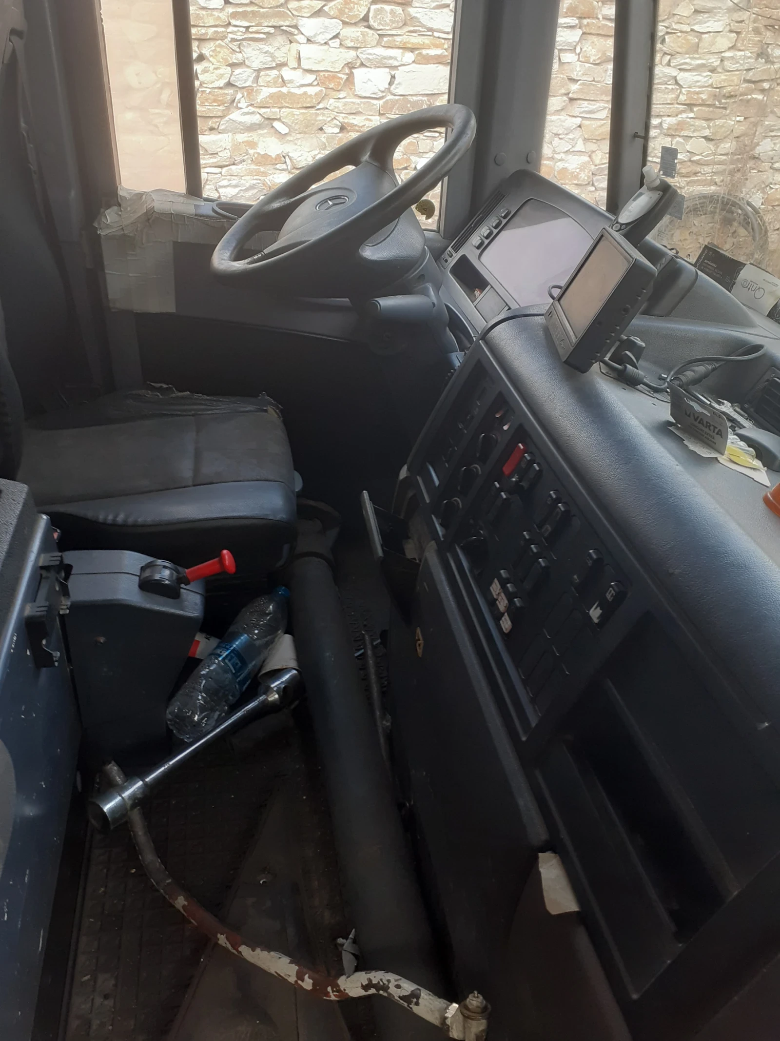 Mercedes-Benz 1824  - изображение 4