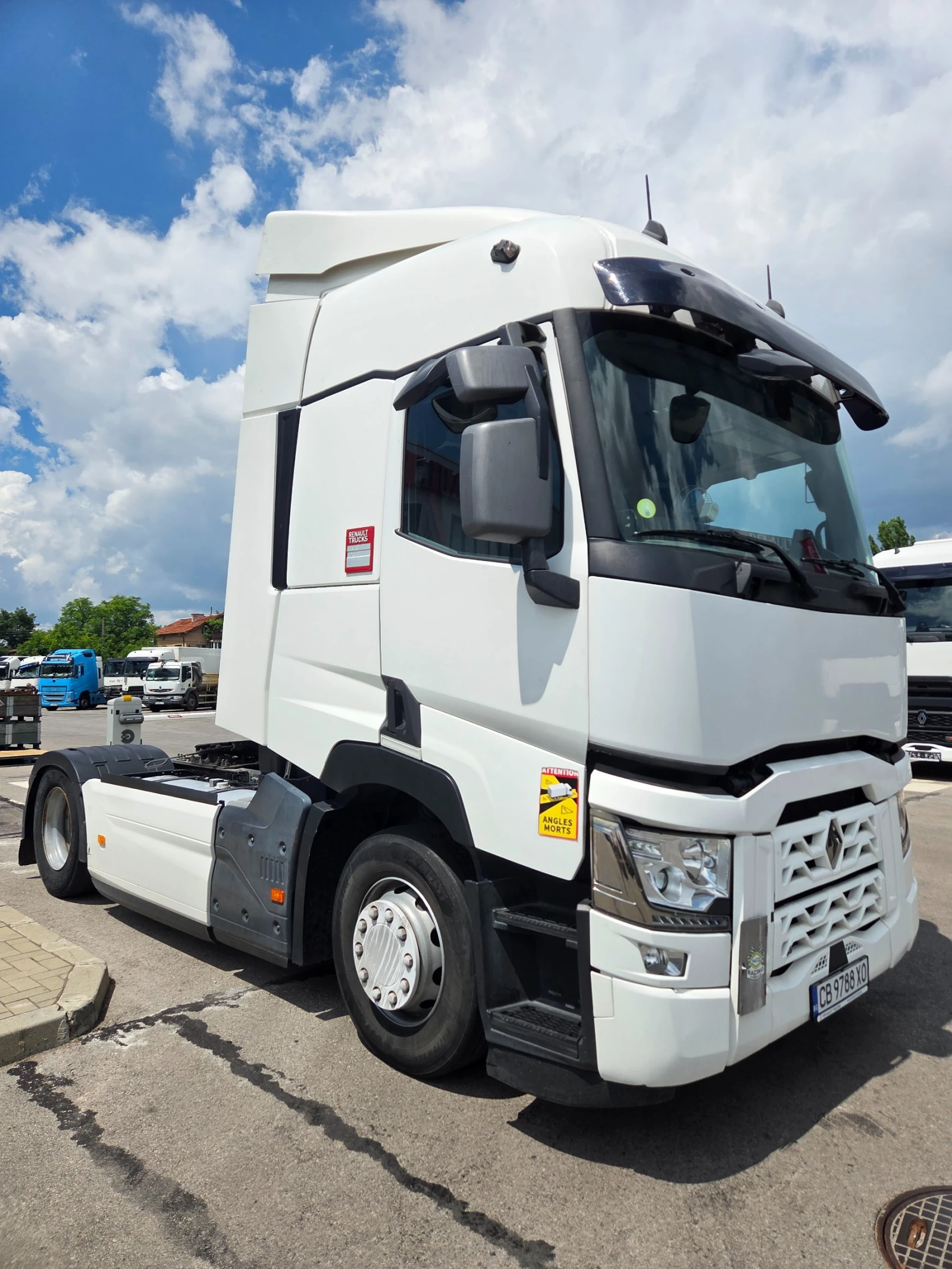 Renault T ЛИЗИНГ-Стандартен-Ретардер, снимка 2 - Камиони - 55033167