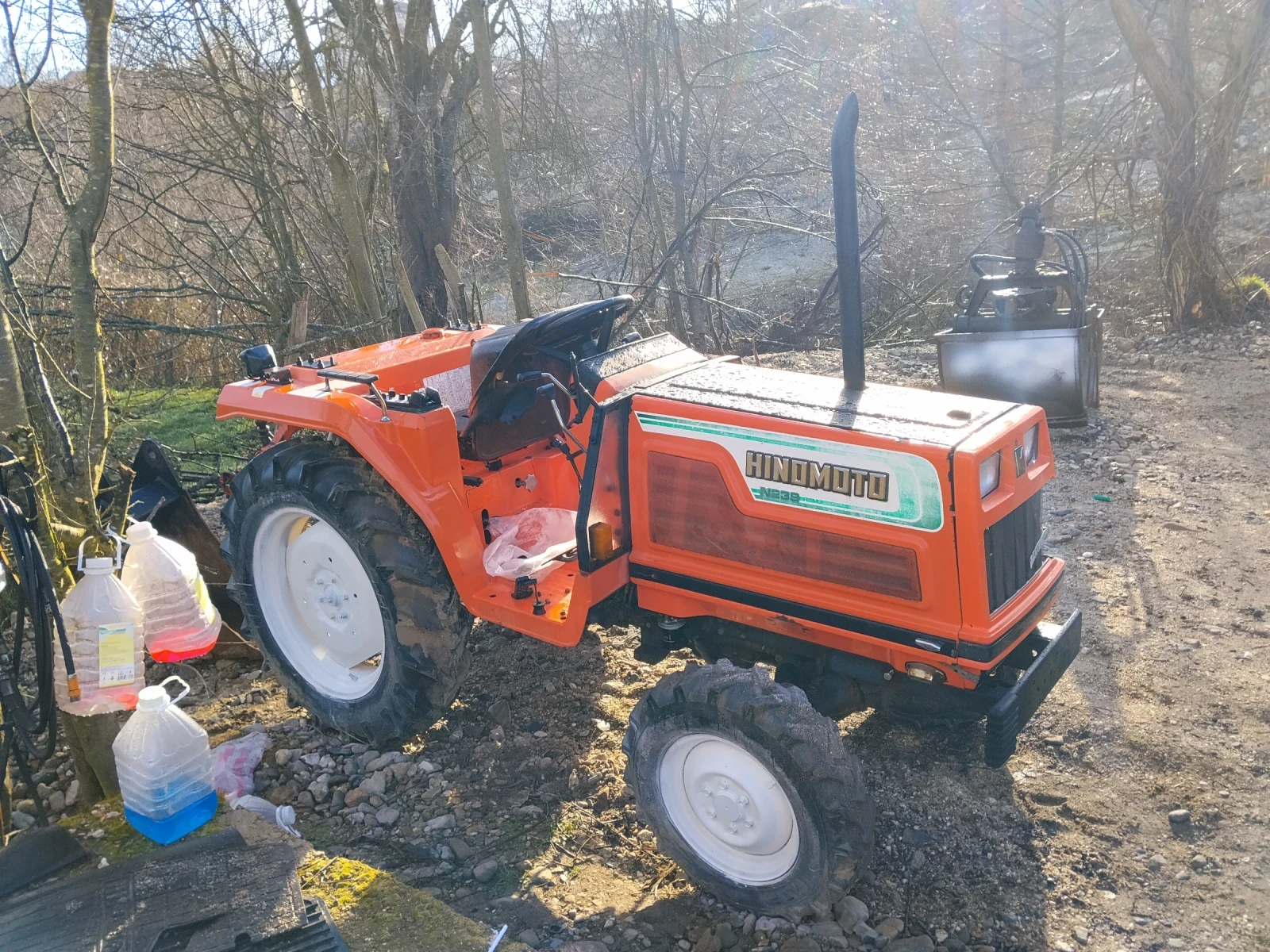 Трактор Hinomoto N239