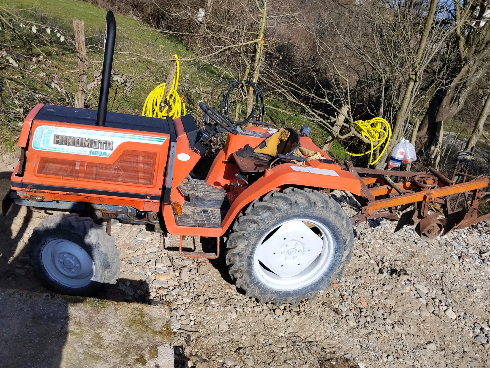 Трактор Hinomoto N239, снимка 2 - Селскостопанска техника - 53889937