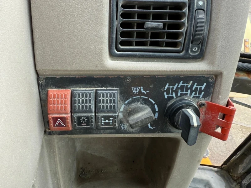 Багер JCB 4CX климатик , снимка 7 - Индустриална техника - 52324458