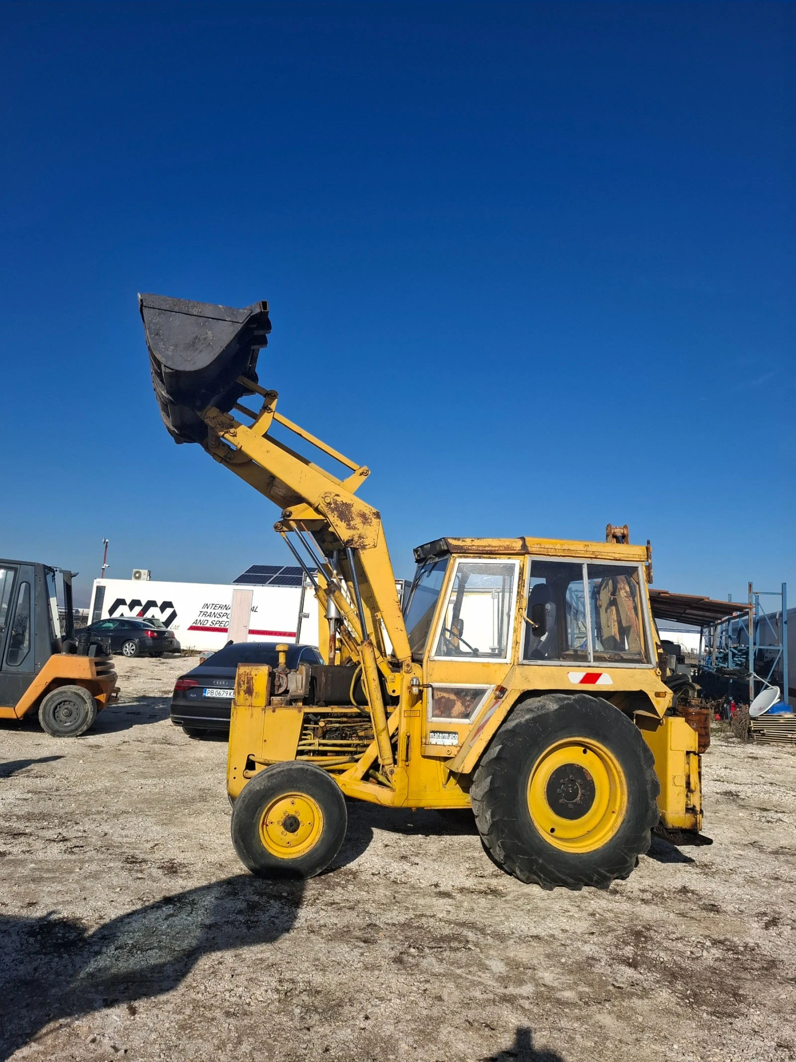 Багер Fermec Massey ferguson 50b  | Mobile.bg — изображение 1