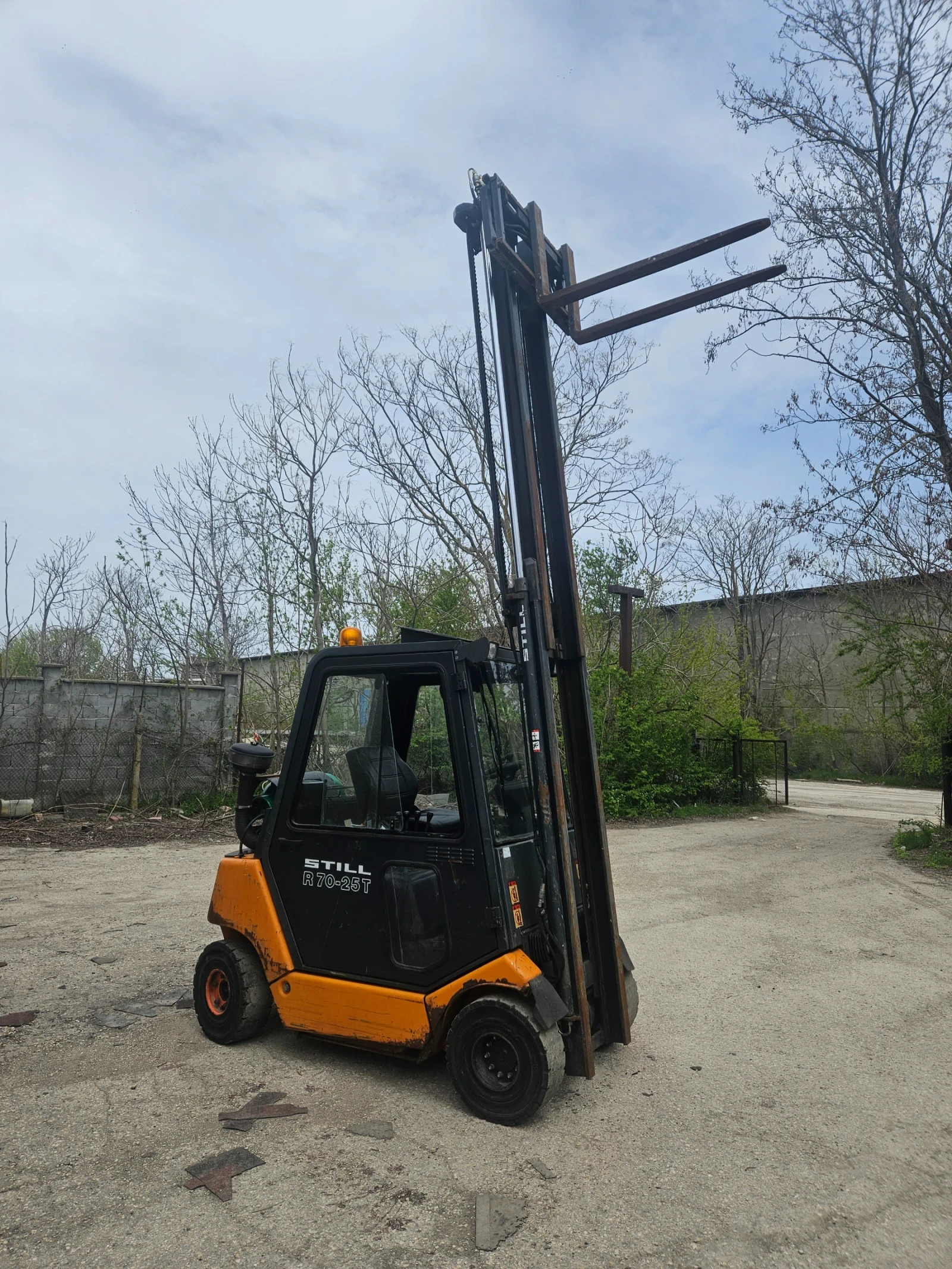 ������� Still ������� | Mobile.bg � ����������� 4