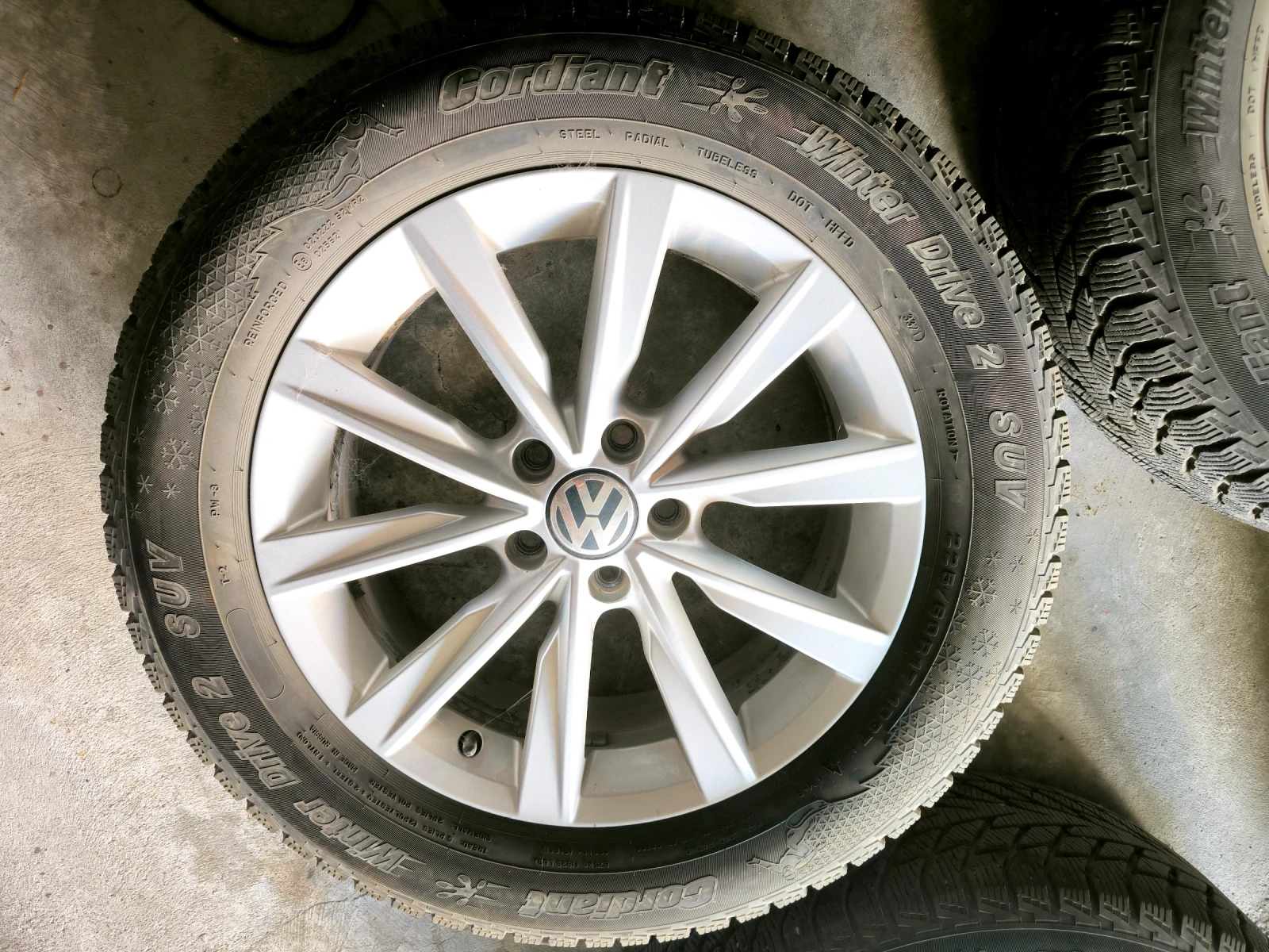 ���� � ������ 225/60R17 �� Corvette | Mobile.bg � ����������� 2