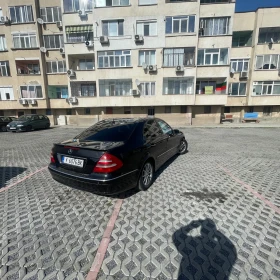 Mercedes-Benz E 320 4Matic, снимка 3