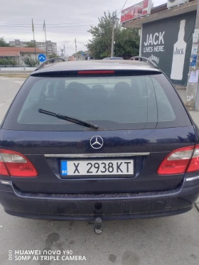 Mercedes-Benz 220, снимка 2