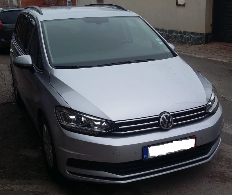 VW Touran 5T1, снимка 10 - Автомобили и джипове - 46409047