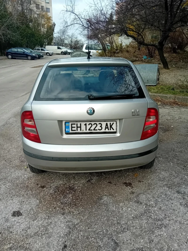 Skoda Fabia, снимка 2 - Автомобили и джипове - 48101453