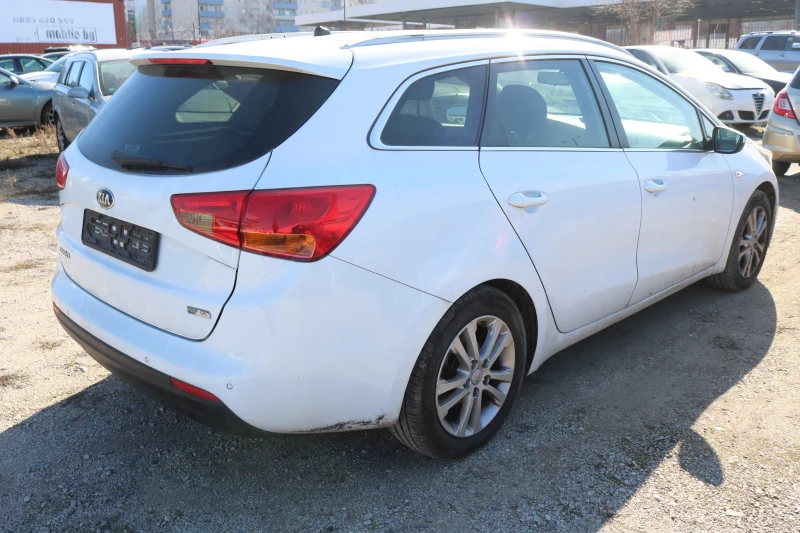 Kia Ceed 1.4 16V, снимка 3 - Автомобили и джипове - 49090404