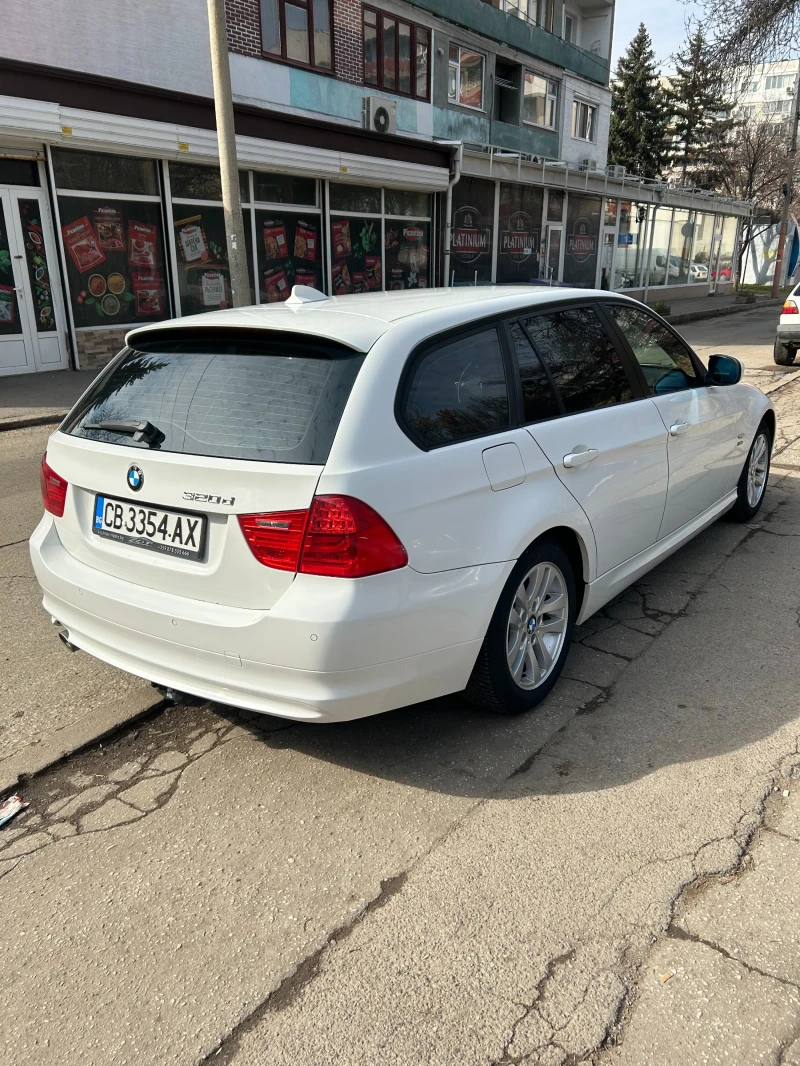 BMW 320 Xdrive 4x4, снимка 5 - Автомобили и джипове - 49291091