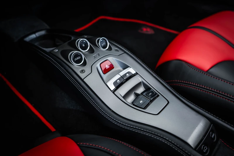 Ferrari 458 Italia Spider Rosso, снимка 9 - Автомобили и джипове - 51732877