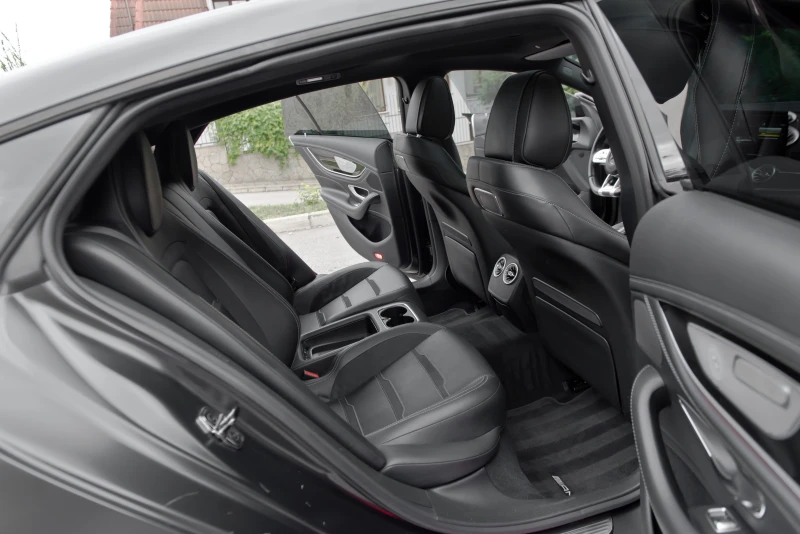 Mercedes-Benz AMG GT 63S Пакет 4matic+ , снимка 13 - Автомобили и джипове - 52086821