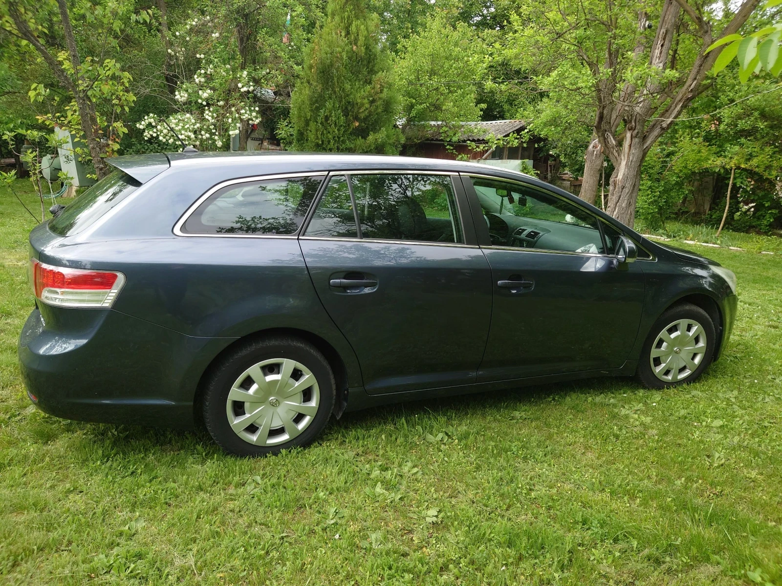 Toyota Avensis 1, 8 БЕНЗИН/ГАЗ до края на месеца 13500лв. - изображение 8