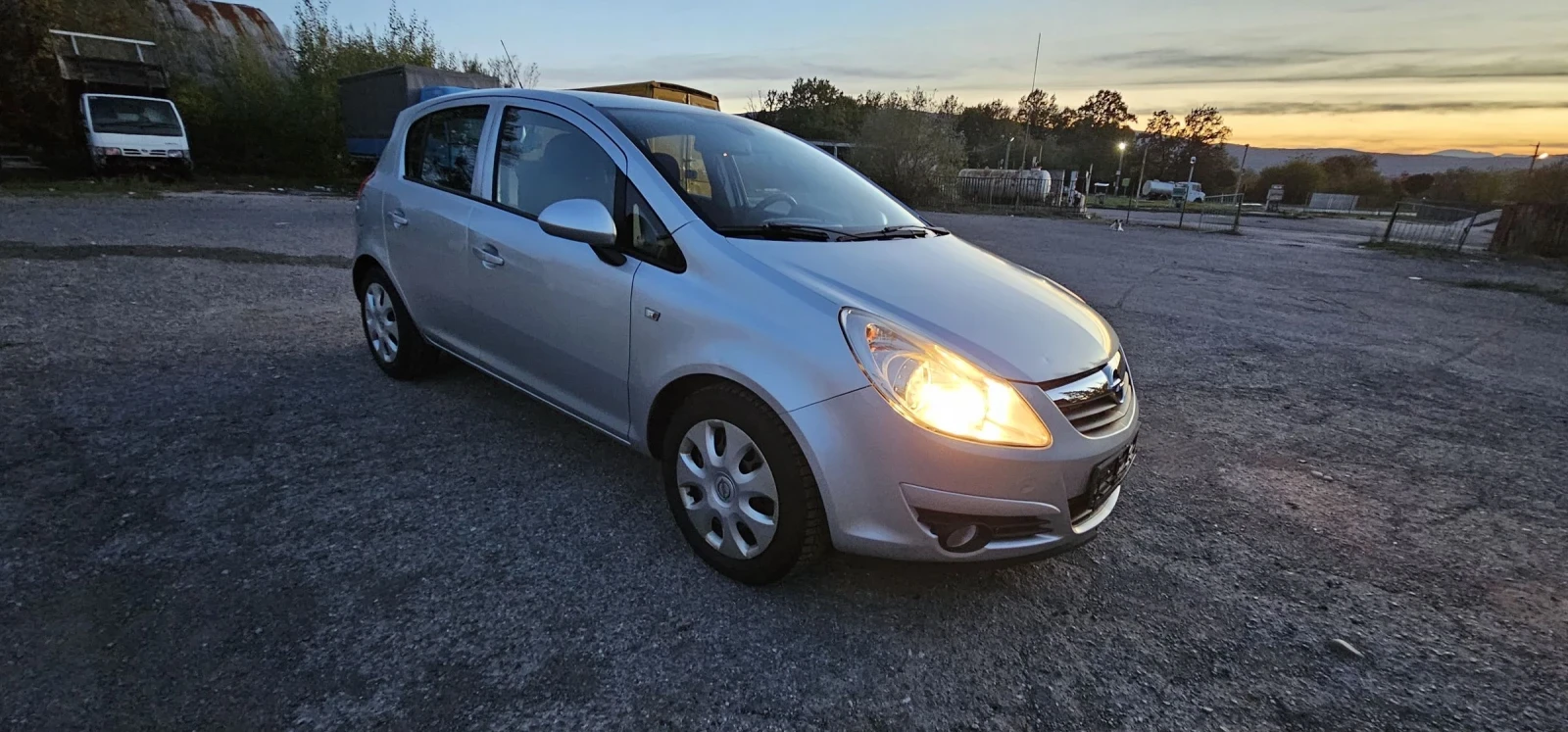 Opel Corsa 1.2i Германия 77000км топ Лизинг  - изображение 6