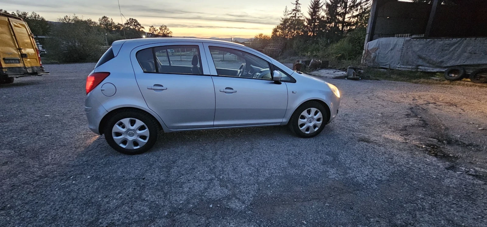 Opel Corsa 1.2i Германия 77000км топ Лизинг  - изображение 7